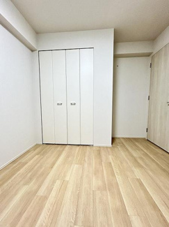 【洋室】 | エスリード京都山科セミリア | 洋室約5帖