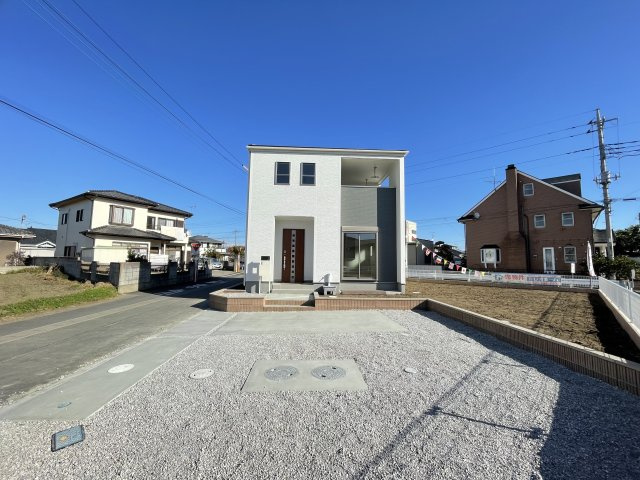 藤岡市岡之郷第4（全5棟）1号棟の前面道路含む現地写真|前面道路含む現地写真です