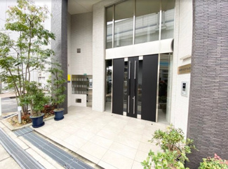 【エントランス】