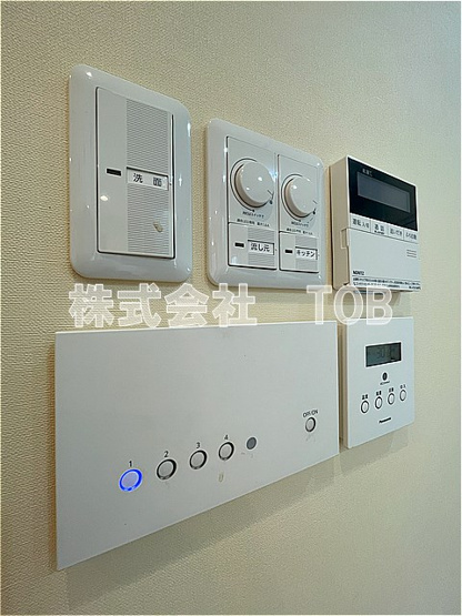 【設備】 | 杉並区松庵１丁目戸建 | 1F　給湯リモコン※クリーニング完了前※