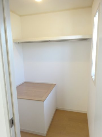 御殿山２丁目貸家の収納