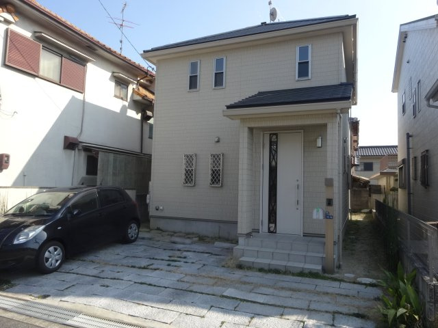 御殿山２丁目貸家の外観