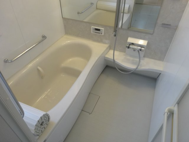 御殿山２丁目貸家の浴室