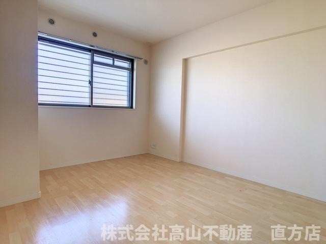 直方市須崎町の賃貸マンションの洋室