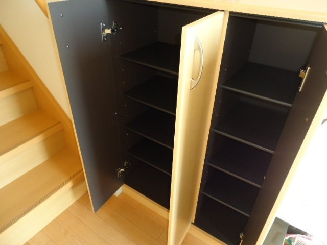 ピュアステージ エムの収納|下足収納