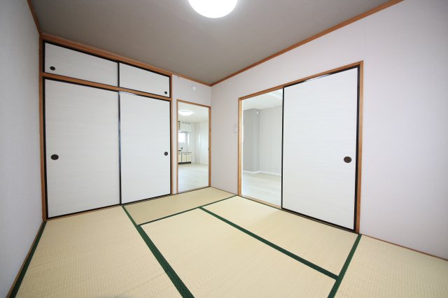 コスモタウンの和室