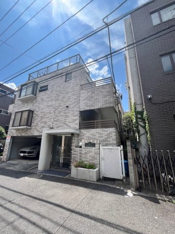 エクレール四谷の外観