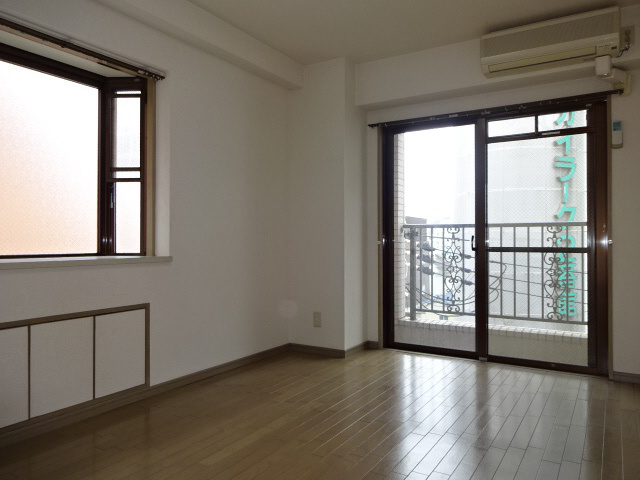 シエスタ姫路の洋室