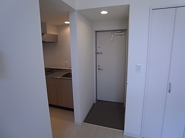 神戸市長田区久保町７丁目のアパートの玄関|シューズボックス付き