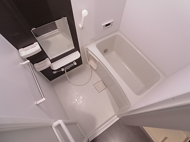 神戸市長田区久保町７丁目のアパートの浴室|追焚機能付浴室