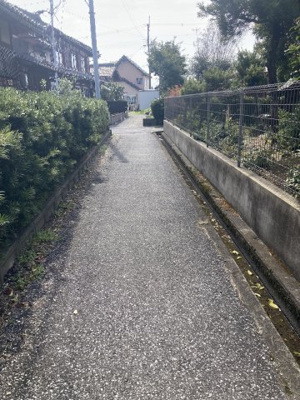 【前面道路含む現地写真】 | 長浜市春近町中古戸建