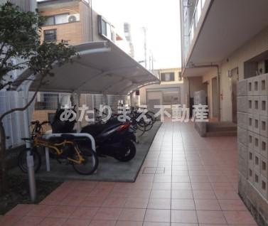 サンライズ百道の駐車場