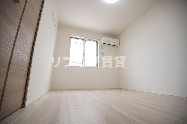 K・Tellus（ケー・テルース）の洋室