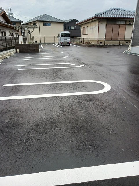 エスペラント　ノーヴァの駐車場|駐車スペースもあります♪