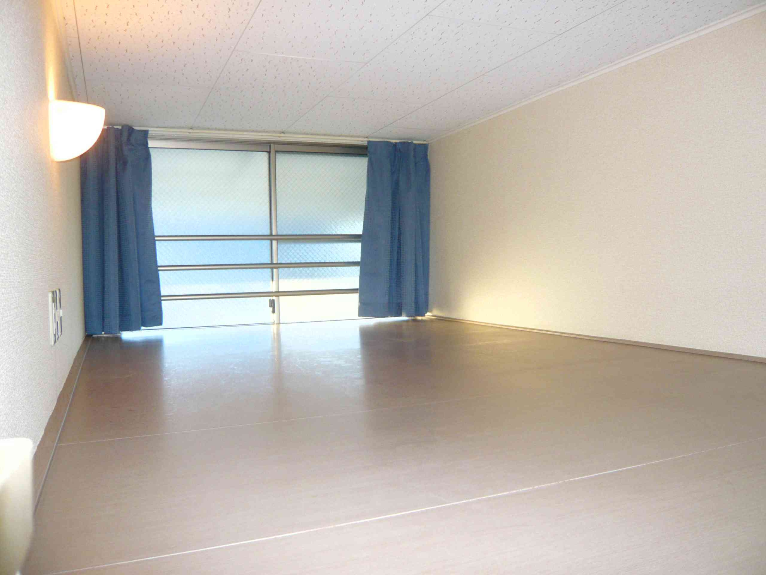 レオパレスwisteriaの居間・リビング|画像3