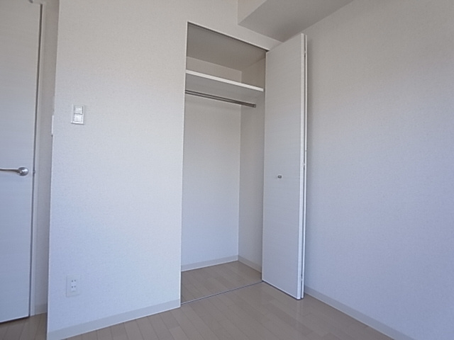 神戸市兵庫区下沢通８丁目の賃貸マンションの収納|クローゼット