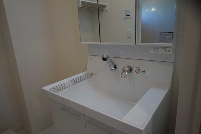 カーサコモド　　刈谷市近郊の賃貸はクラスホーム刈谷店の洗面所