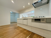 【キッチン】 | 大濠ハイツ | 水回り新品で気持ちよく生活をスタート♪お洒落なキッチンに気分も上がります。毎日使う場所だからこそ、こだわりたいですね。