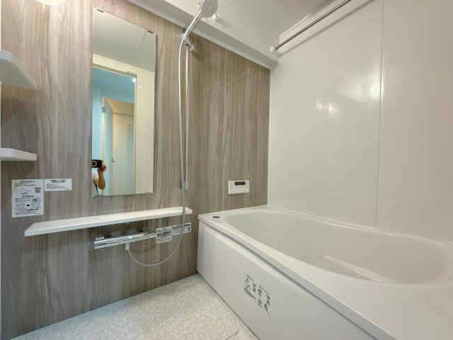 【浴室】 | 大濠ハイツ | 新品交換済みのバスルーム。ゆったりくつろいで、一日の疲れをいやしてください♪