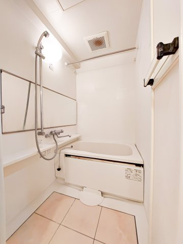 サヴォイ　ル・パシフィーク　14階の浴室|現状優先になります。