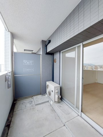 サヴォイ　ル・パシフィーク　14階のバルコニー|現状優先になります。