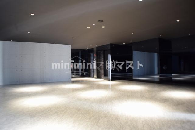 サムティ本町橋Ⅱメディアスのロビー