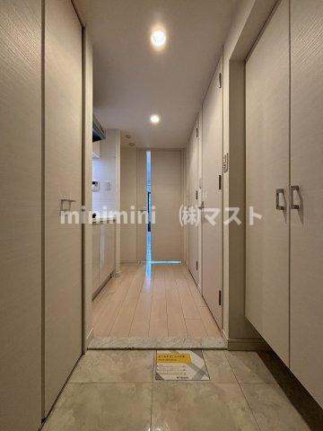 サムティ本町橋Ⅱメディアスの玄関