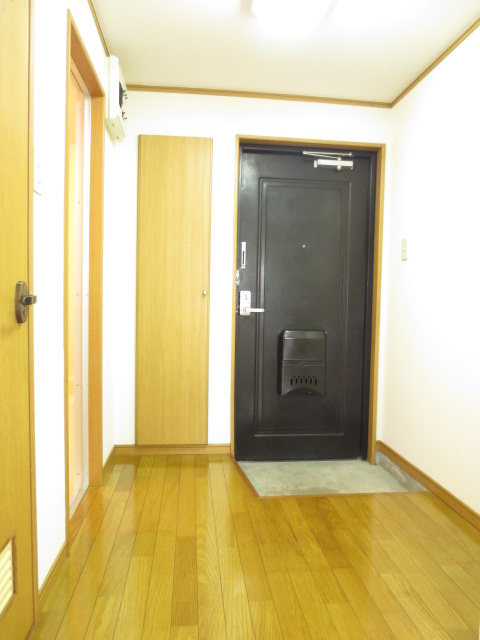 熊本市西区池田２丁目の賃貸マンションの玄関