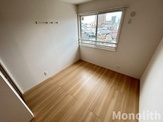 アーバーオークスの洋室