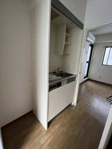 大阪市中央区粉川町の賃貸マンションの内装