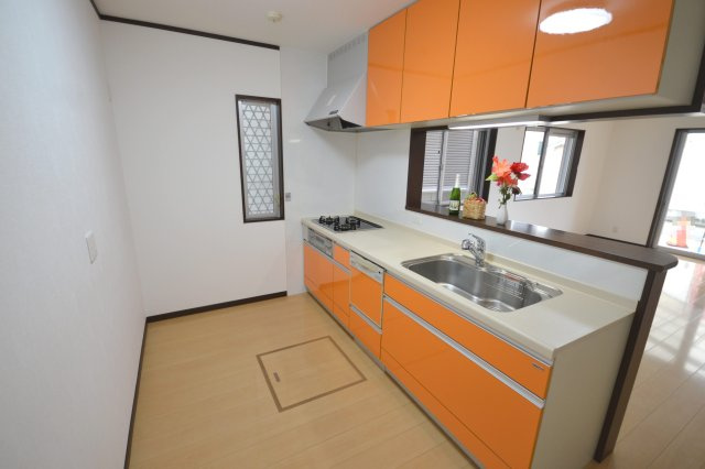 堺市北区百舌鳥梅町１丁の中古一戸建のキッチン