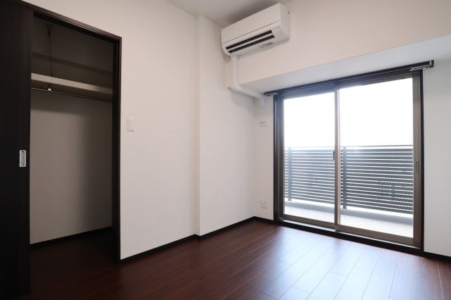 プレジオ新大阪EUROの洋室