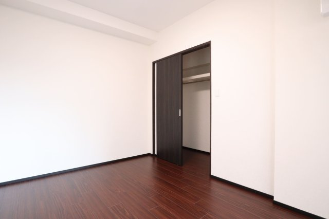 プレジオ新大阪EUROの洋室