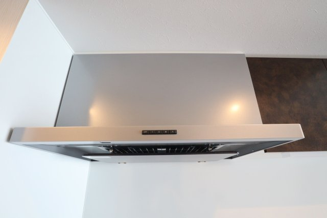 プレジオ新大阪EUROのキッチン|レンジフード