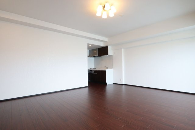 プレジオ新大阪EUROの居間・リビング