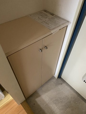 【玄関】 | オーク＆パートナーズビル | 玄関には靴箱があり便利です