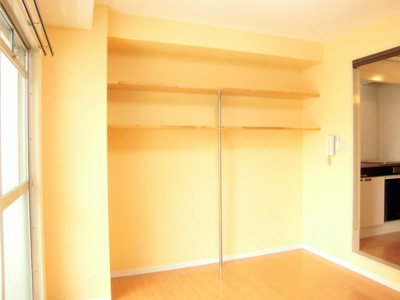 【洋室】 | オーク＆パートナーズビル | 棚もあります