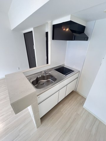 大阪市鶴見区鶴見４丁目の賃貸マンションのキッチン