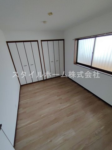 グリーンロード草間の居間・リビング