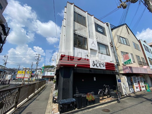 飯堂ビルの外観
