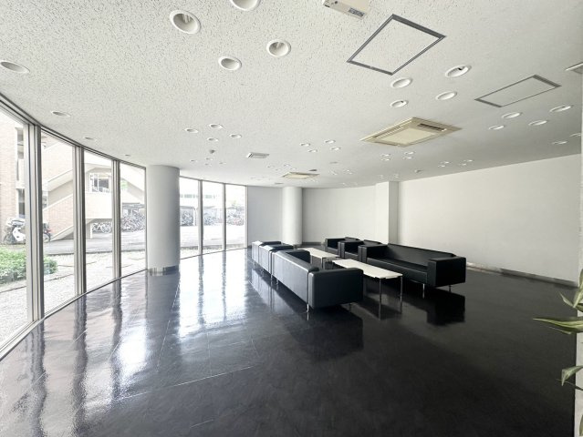 エスポアシティ仙台星陵のエントランス