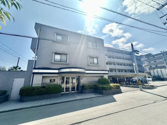ライオンズマンション八幡南の外観