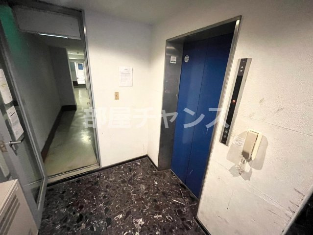 リアライズ錦のロビー