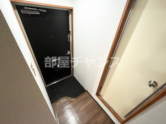 リアライズ錦の玄関