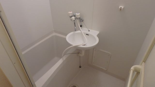 レオパレスHYTⅥの洗面所