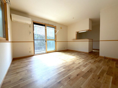 ＬＤＫ12.5帖　2面採光・ＴＶインターホン・エアコン付き