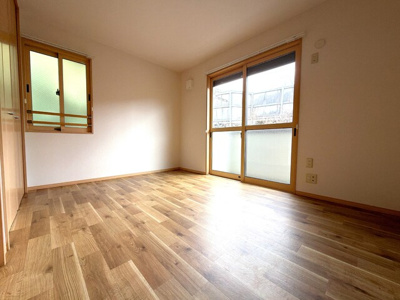 洋室6.5帖　2面採光