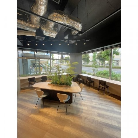 プライム岐阜金町のエントランス|共有ラウンジ