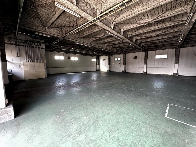 真岡市中倉庫のエントランス