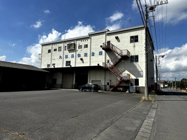 真岡市中倉庫の外観